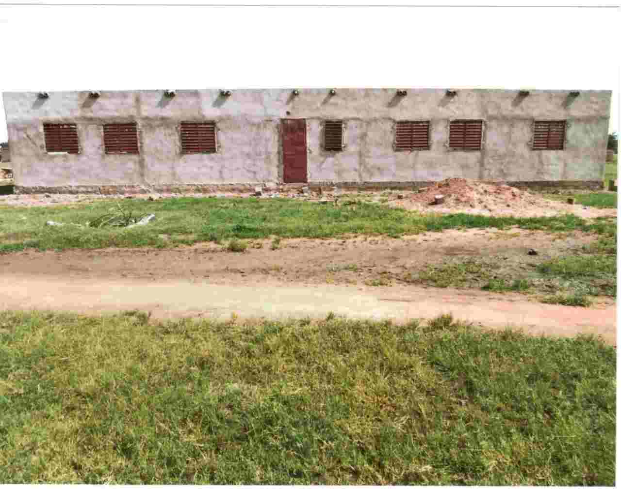 Rückseite des Rohbaus September Schulbau Rohbau
